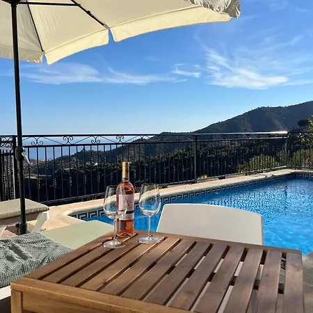 Casa-bienvenido Bed & Breakfast Arenas (Malaga)