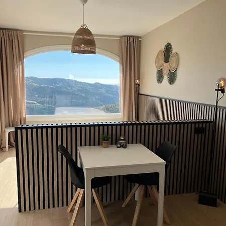 Casa-bienvenido Bed & Breakfast Arenas (Malaga)